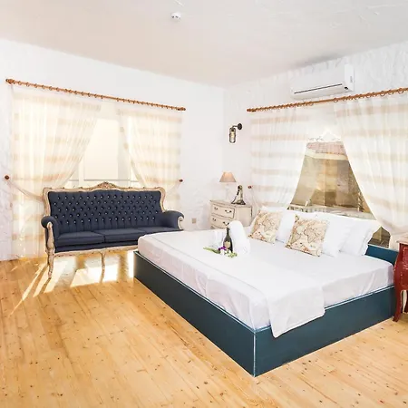 Mueptela Alacati Hotel