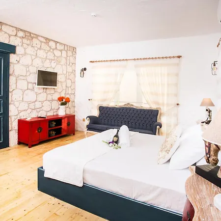 Müptela Alaçatı Hotel 3*